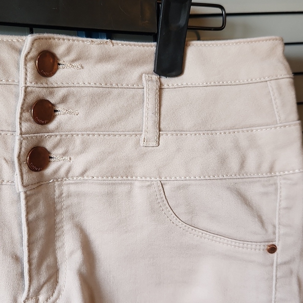 Refuge Beige High Waisted Shorts - Picture 4 of 11